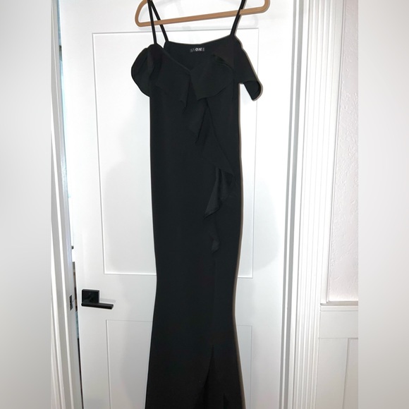 Quiz Off the Shoulder Evening Gown - Picture 1 of 4